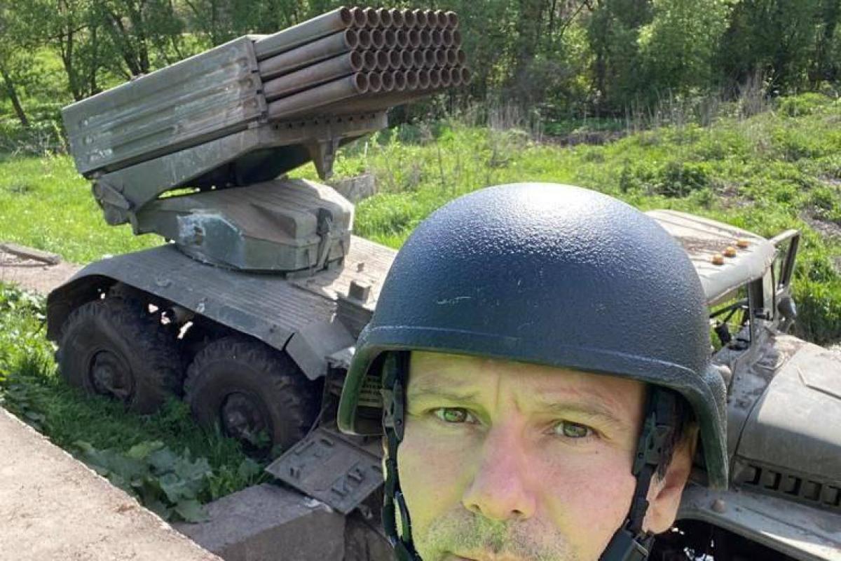"І так буде з кожним": Вакарчук показав останки розбитої колони армії РФ під Харковом "І так буде з кожним": Вакарчук показав останки розбитої колони армії РФ під Харковом