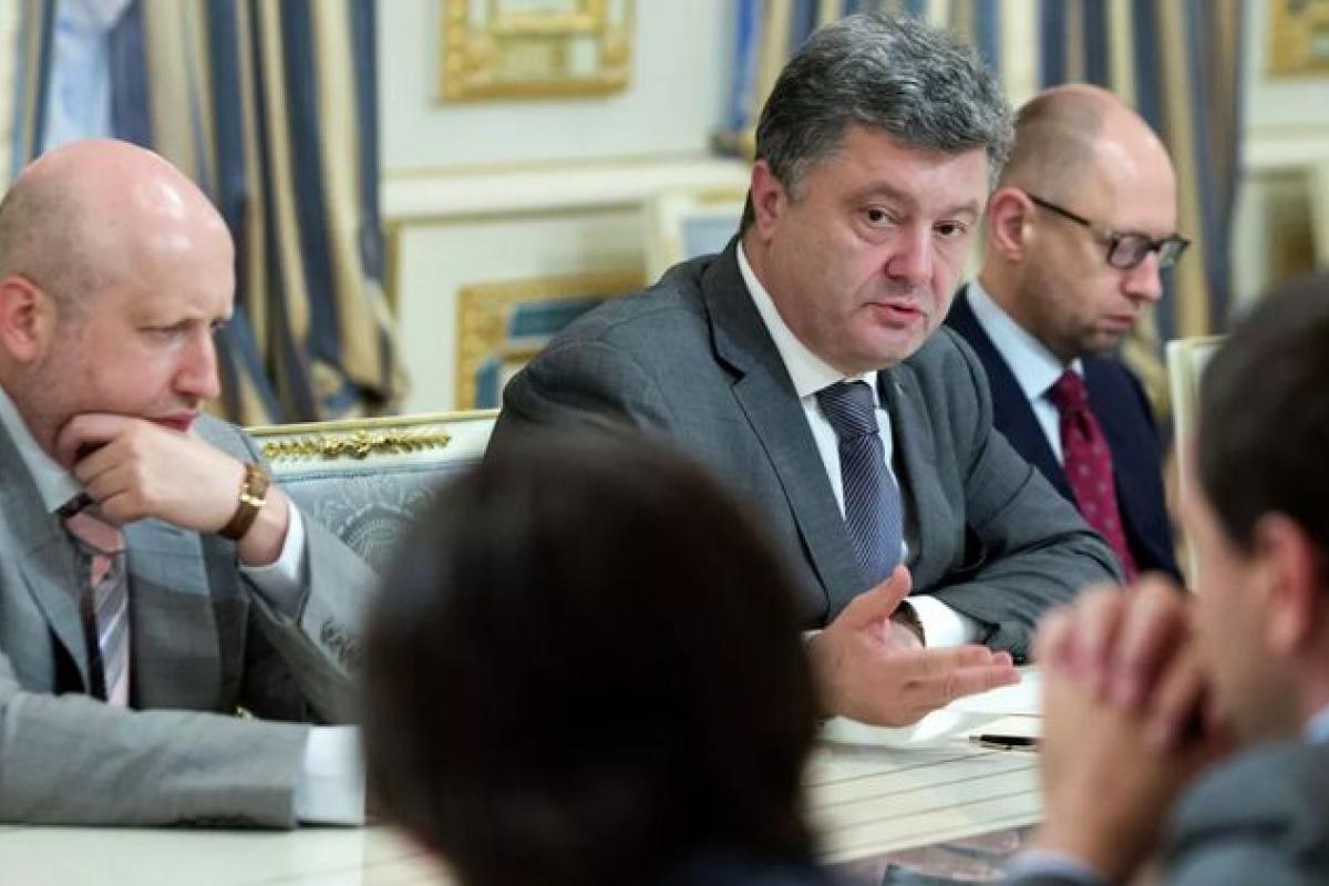 СБУ викликала на допит Авакова, Турчинова та Яценюка у справі Порошенка СБУ викликала на допит Авакова, Турчинова та Яценюка у справі Порошенка