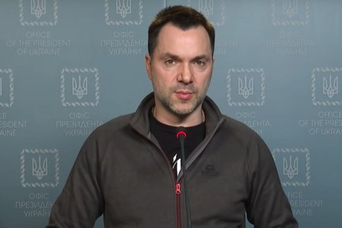 Війська РФ почали вичерпувати наступальний потенціал, - Арестович Війська РФ почали вичерпувати наступальний потенціал, - Арестович