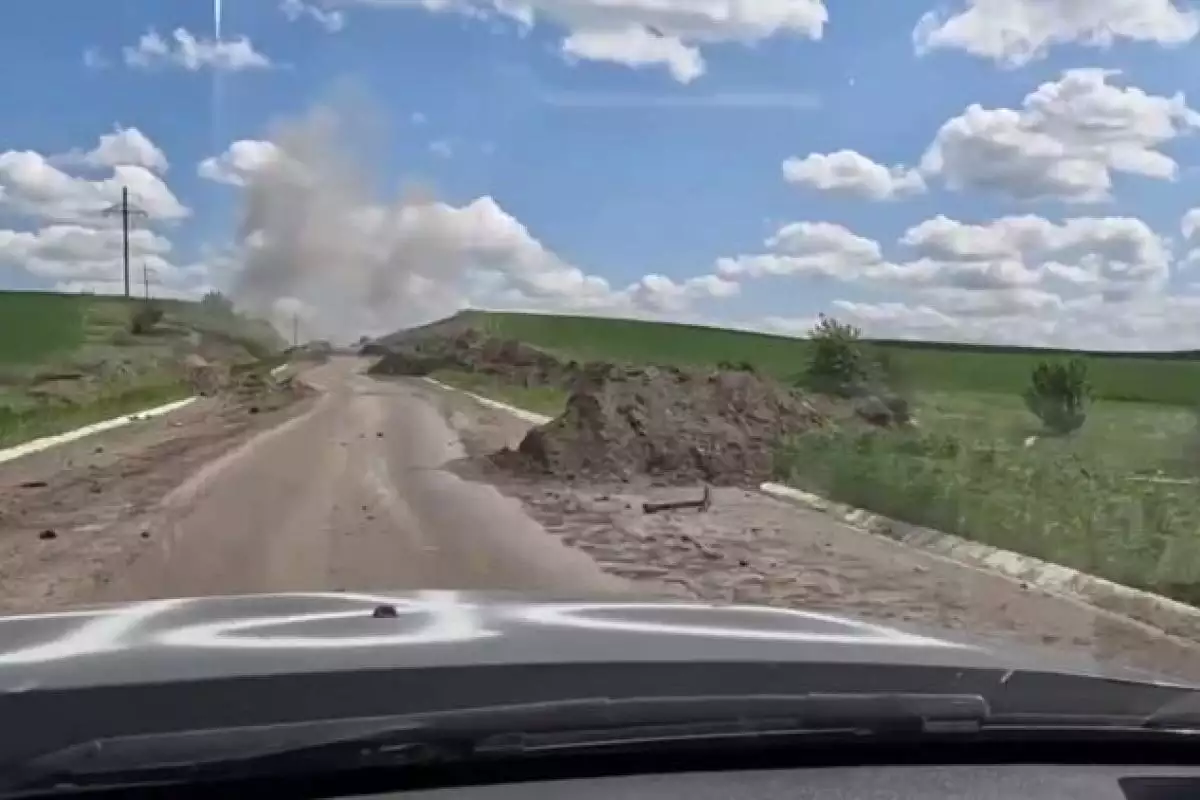Лисичанск и Северодонецк могут попасть в оперативное окружение, - журналист