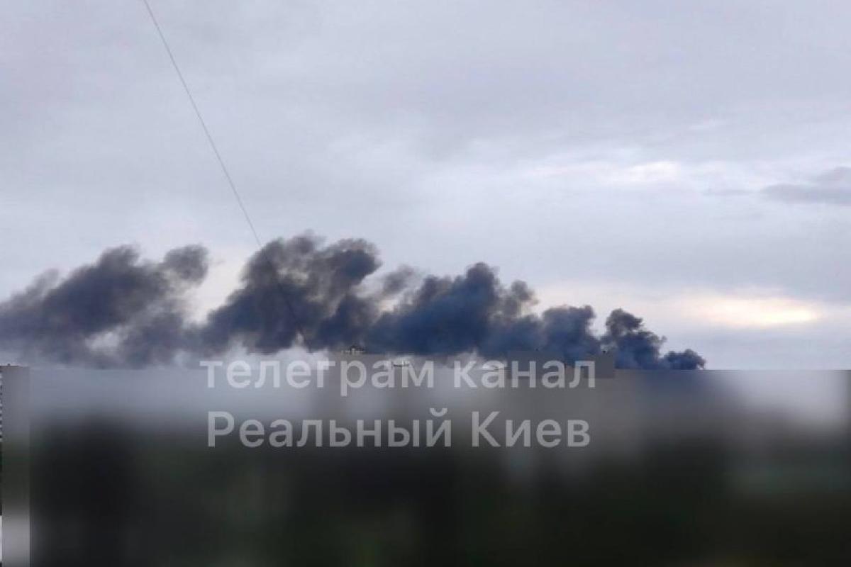 У Києві весь лівий берег у диму: фото та відео ранкового обстрілу столиці У Києві весь лівий берег у диму: фото та відео ранкового обстрілу столиці
