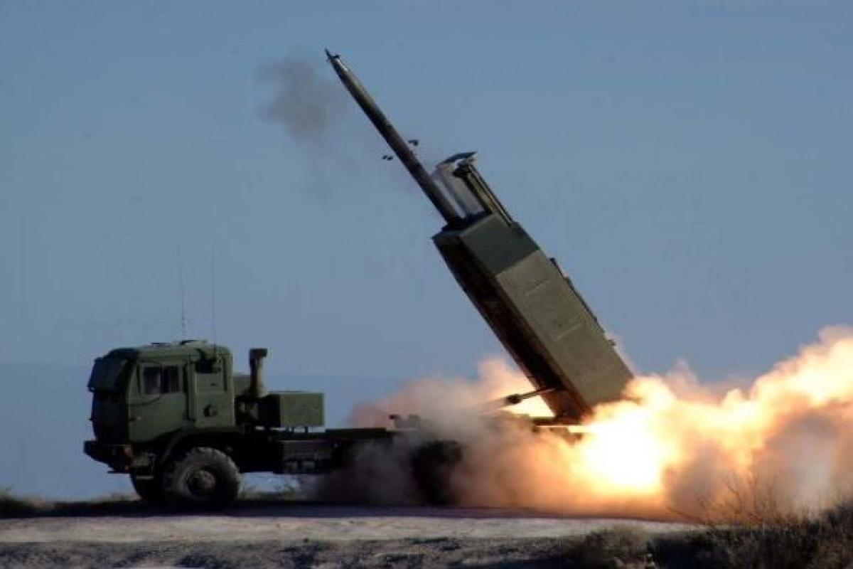 Удари HIMARS по складах окупантів могли знизити активність російської артилерії, - ISW