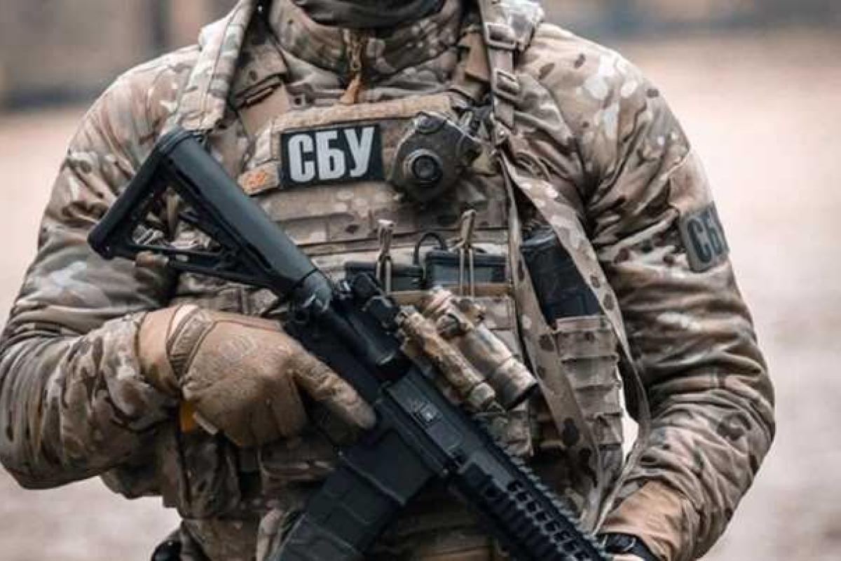 СБУ затримала коригувальників ракетних ударів по Бахмуту СБУ затримала коригувальників ракетних ударів по Бахмуту