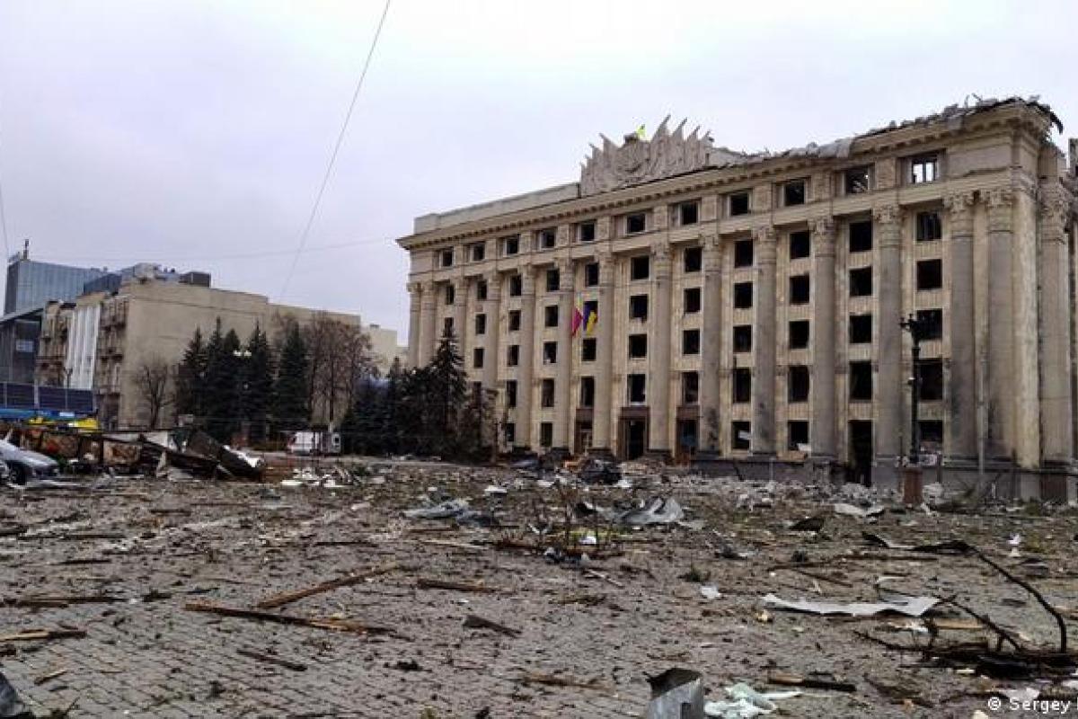 Російські війська завдали удару по Індустріальному району Харкова Російські війська завдали удару по Індустріальному району Харкова