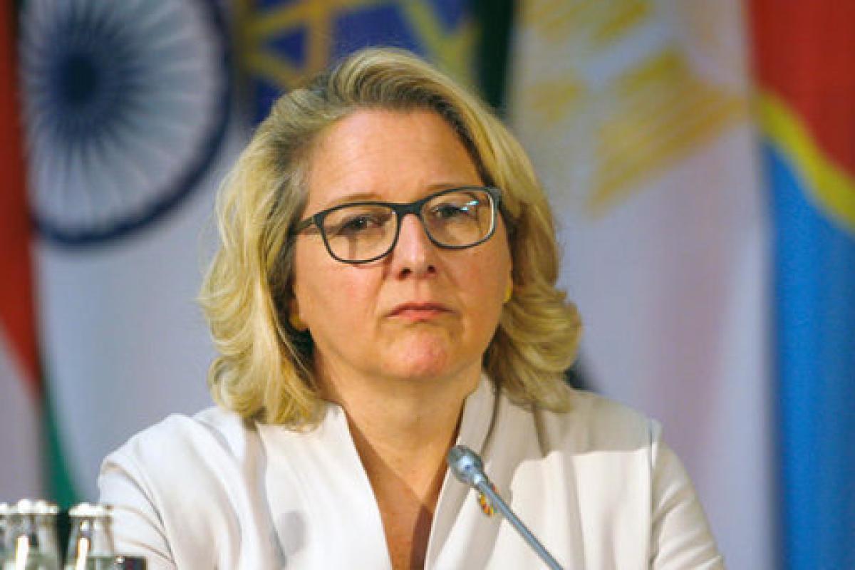 Министр Германии назвала сумму, необходимую для восстановления Украины Министр Германии назвала сумму, необходимую для восстановления Украины