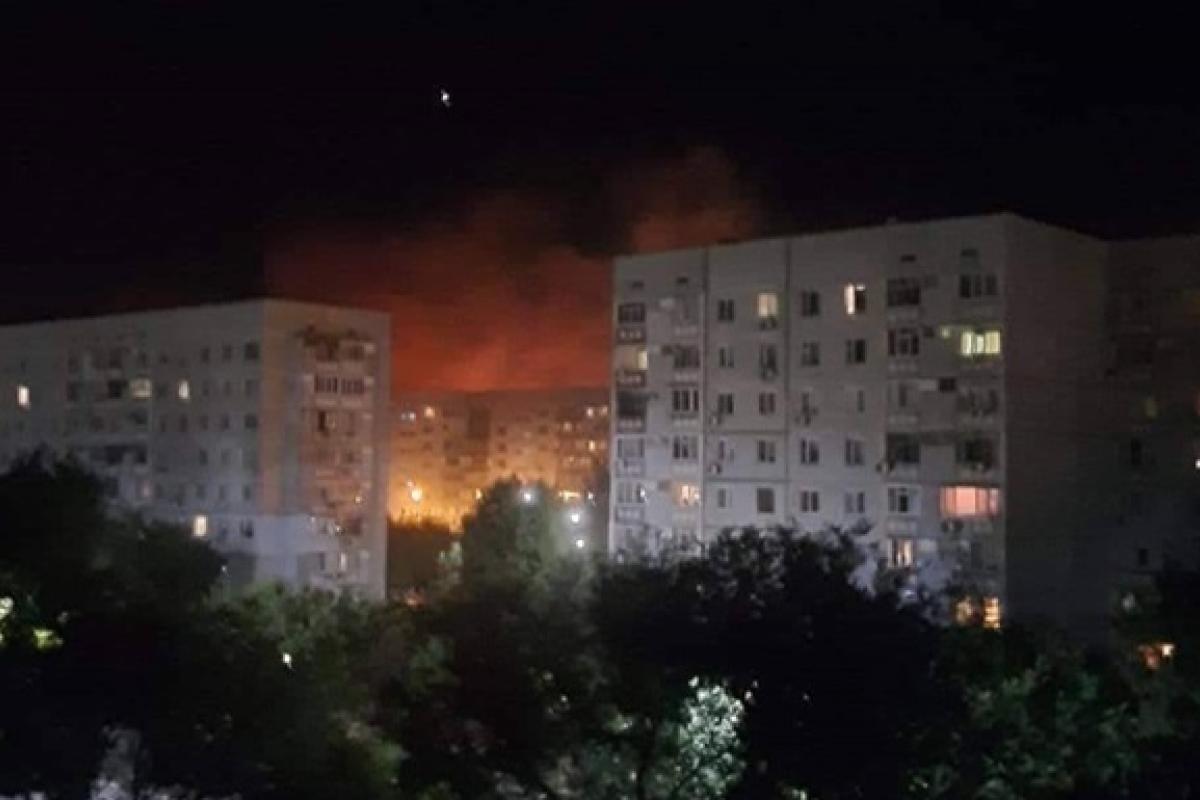 У мережі показали наслідки нічного обстрілу окупантами Енергодару У мережі показали наслідки нічного обстрілу окупантами Енергодару