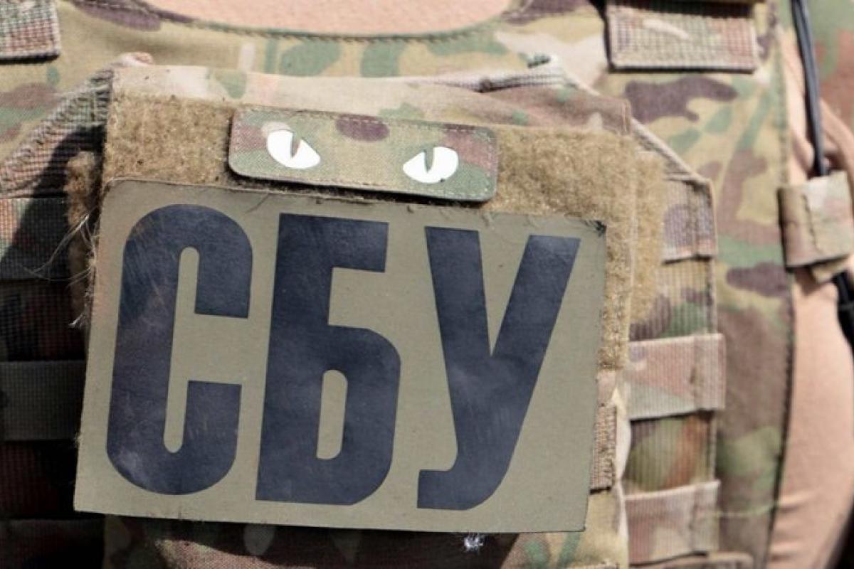 Передавали розвіддані про позиції HIMARS: СБУ затримала двох корегувальників Передавали розвіддані про позиції HIMARS: СБУ затримала двох корегувальників
