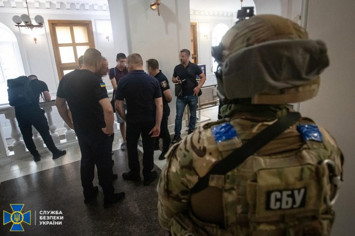 СБУ викрила масштабну корупційну схему у ДСНС СБУ викрила масштабну корупційну схему у ДСНС