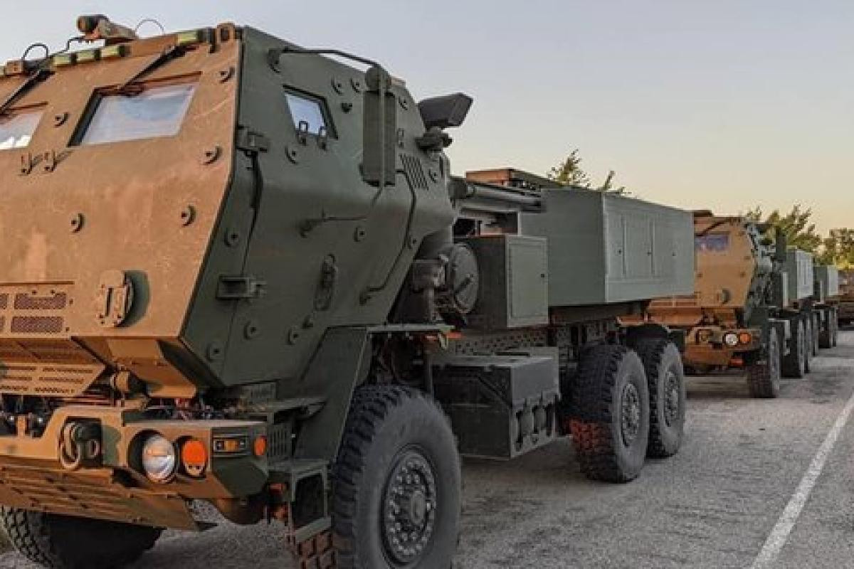 У США майже 20 військових та дипломатів закликали Байдена надати Україні ATACMS У США майже 20 військових та дипломатів закликали Байдена надати Україні ATACMS