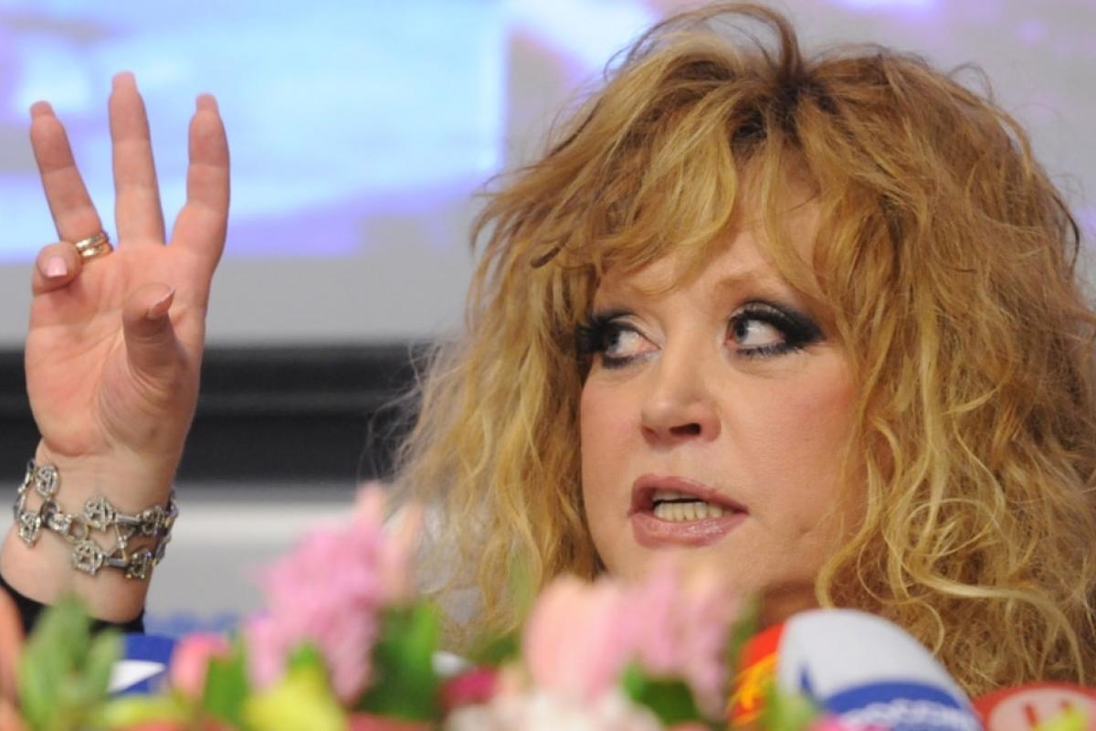 Вслед за мужем: Пугачева попросила Минюст РФ признать ее "иноагентом"