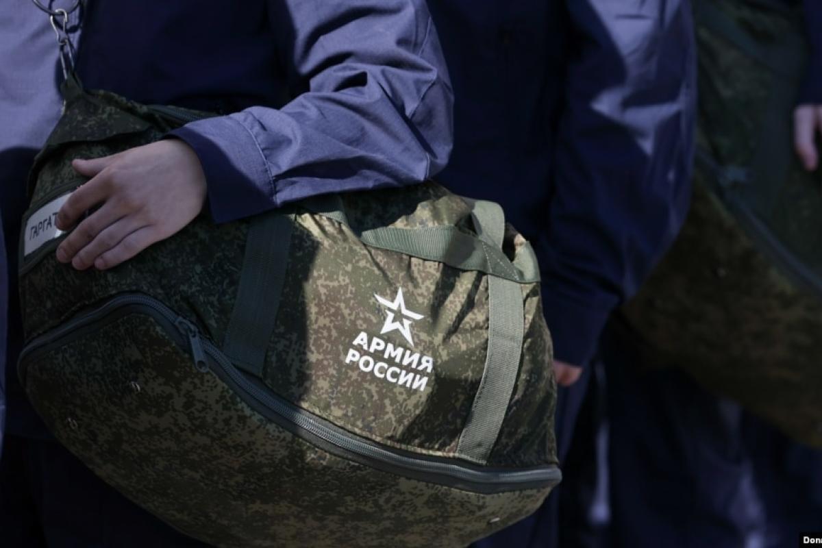 У Дагестані почалися мітинги проти мобілізації, поліція відкриває стрілянину У Дагестані почалися мітинги проти мобілізації, поліція відкриває стрілянину