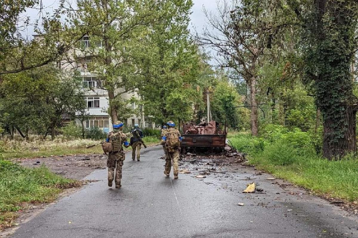 "Жемчужина Донбасса": в сети показали кадры с освобожденного Святогорска "Жемчужина Донбасса": в сети показали кадры с освобожденного Святогорска