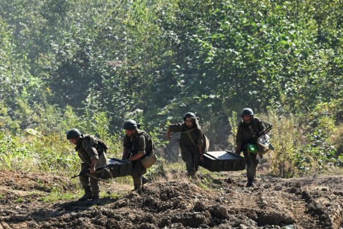 "Раніше жарти були, тепер не до жартів": Окупанти під Херсоном моляться за поранення, щоб втекти додому