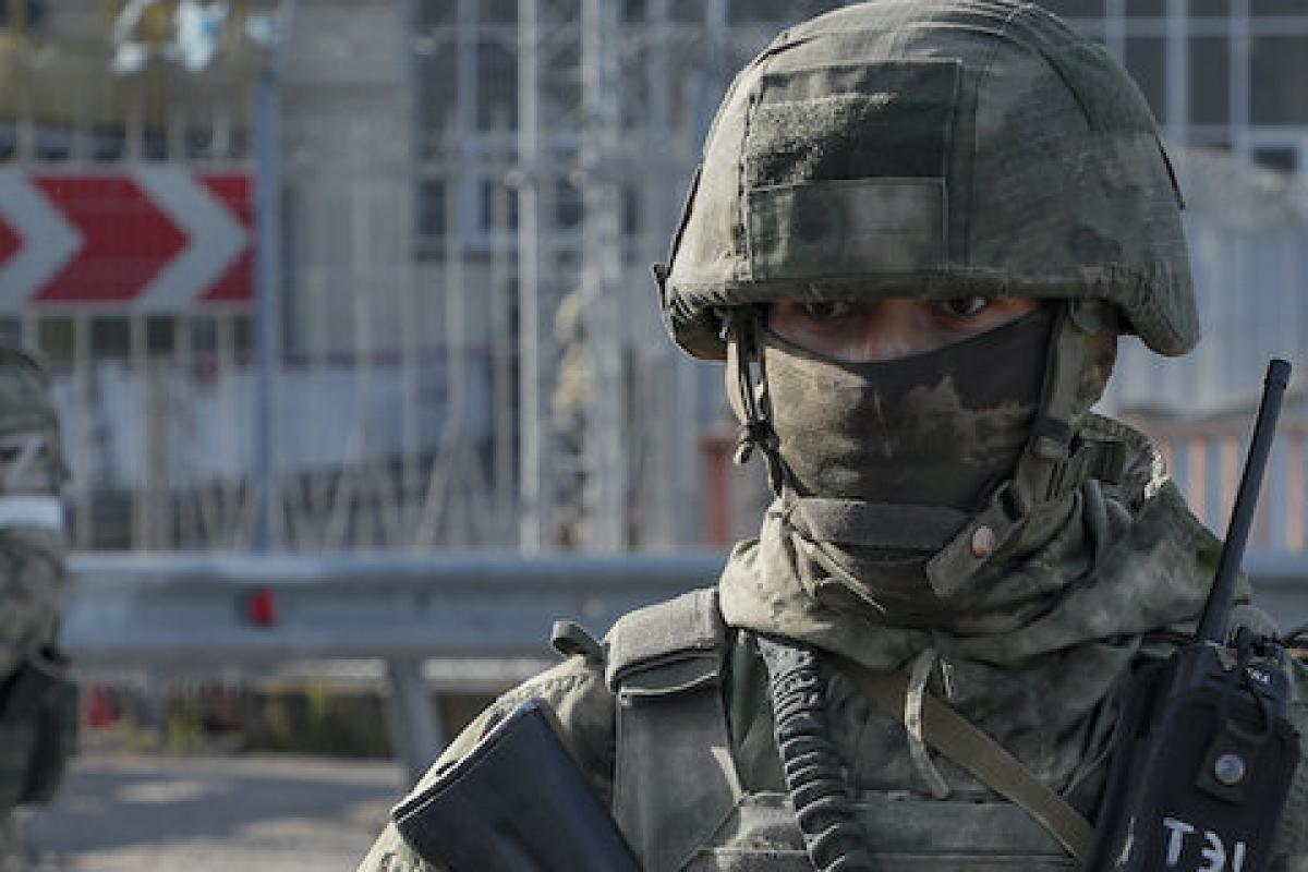 Часткова мобілізація: Гайдай розповів, кого росіяни закликають на Луганщині