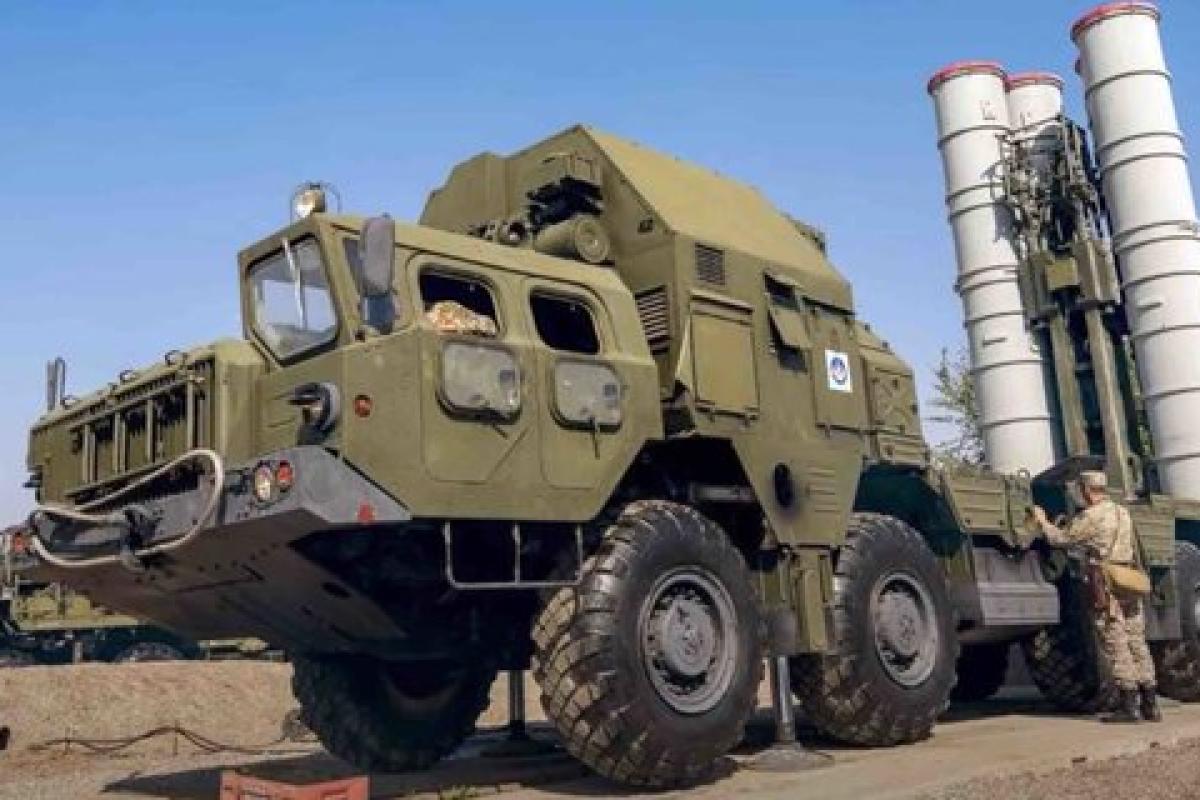 Росія перекидає в Україну ракетні системи з-під Санкт-Петербурга Росія перекидає в Україну ракетні системи з-під Санкт-Петербурга