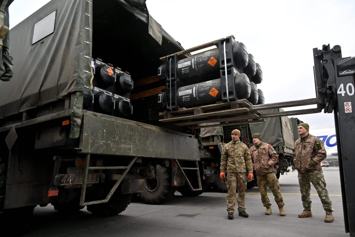 Байден схвалив новий пакет військової допомоги Україні: що до нього увійде Байден схвалив новий пакет військової допомоги Україні: що до нього увійде