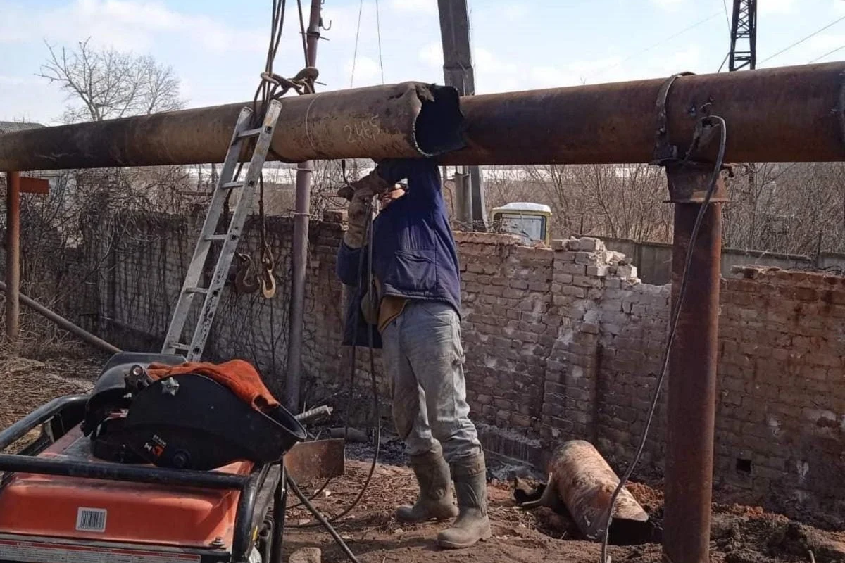 "Газ дали частично, света до Нового года не будет": Жители Лисичанска о ситуации в городе