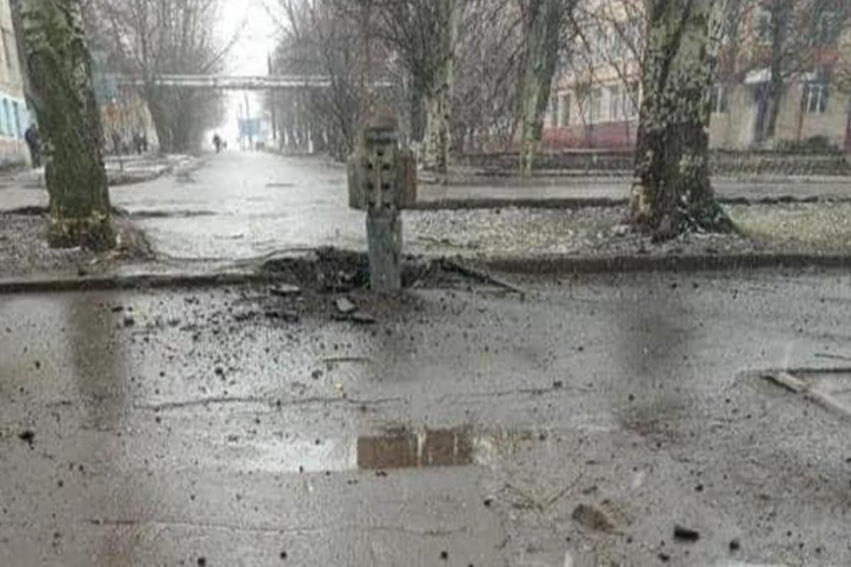 "Дощ, вода, відро, ванна": Як виживають жителі Лисичанська "Дощ, вода, відро, ванна": Як виживають жителі Лисичанська