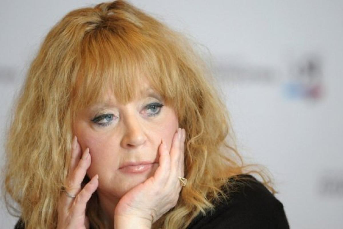 "Были холопами, стали рабами": Пугачева ответила своим критикам