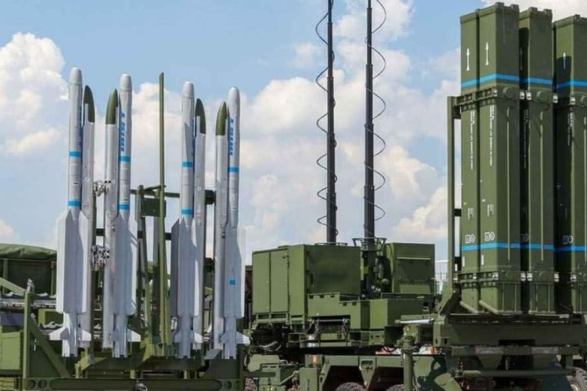 Германия поставит в Украину первую из четырех обещанных систем ПВО IRIS-T Германия поставит в Украину первую из четырех обещанных систем ПВО IRIS-T