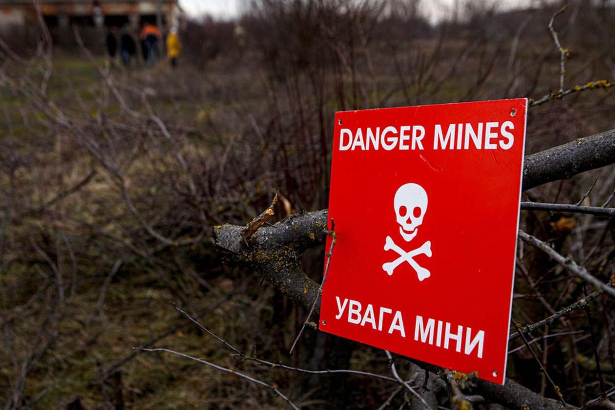 Мінують мости та дороги: Гайдай розповів, як на Луганщині окупанти готуються до оборони Мінують мости та дороги: Гайдай розповів, як на Луганщині окупанти готуються до оборони