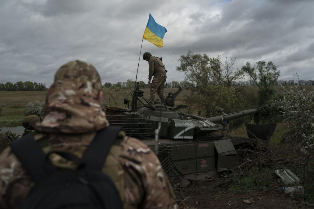 У розвідці показали, як ЗСУ звільняли селище Невське на Луганщині У розвідці показали, як ЗСУ звільняли селище Невське на Луганщині