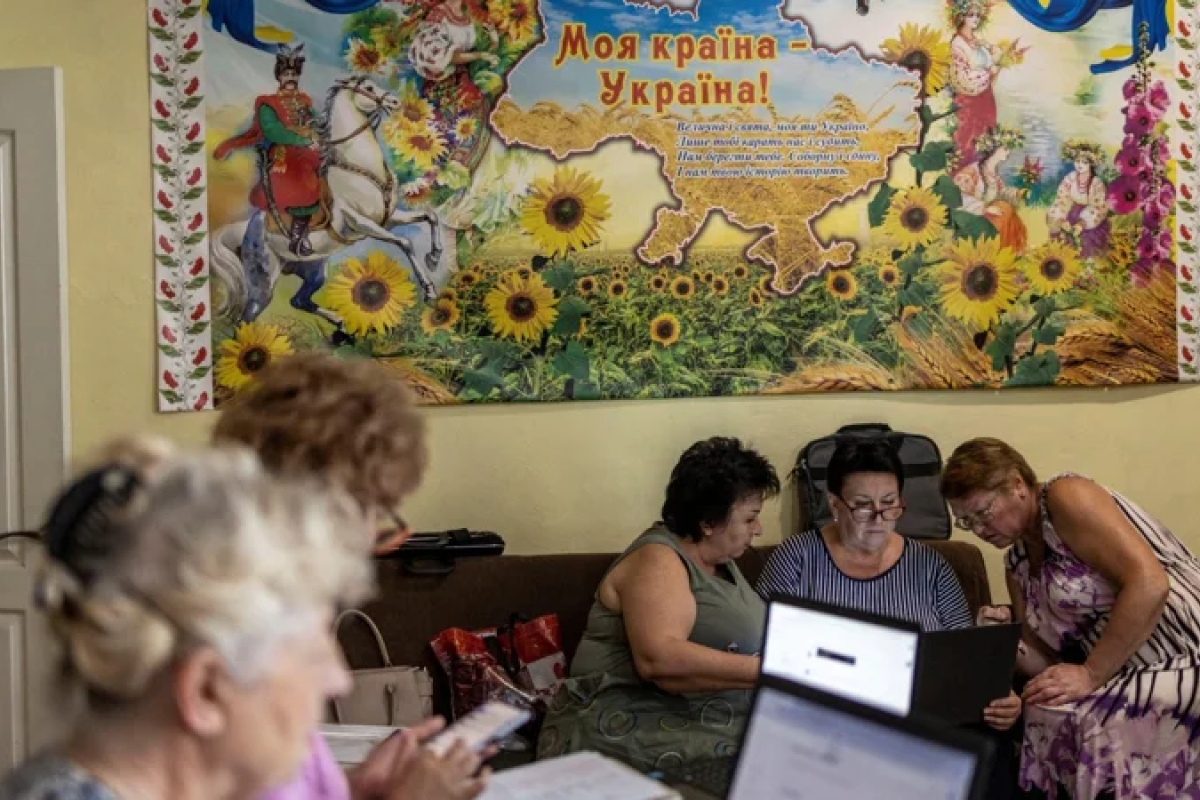 В Украине отмечают День работника образования: история праздника В Украине отмечают День работника образования: история праздника