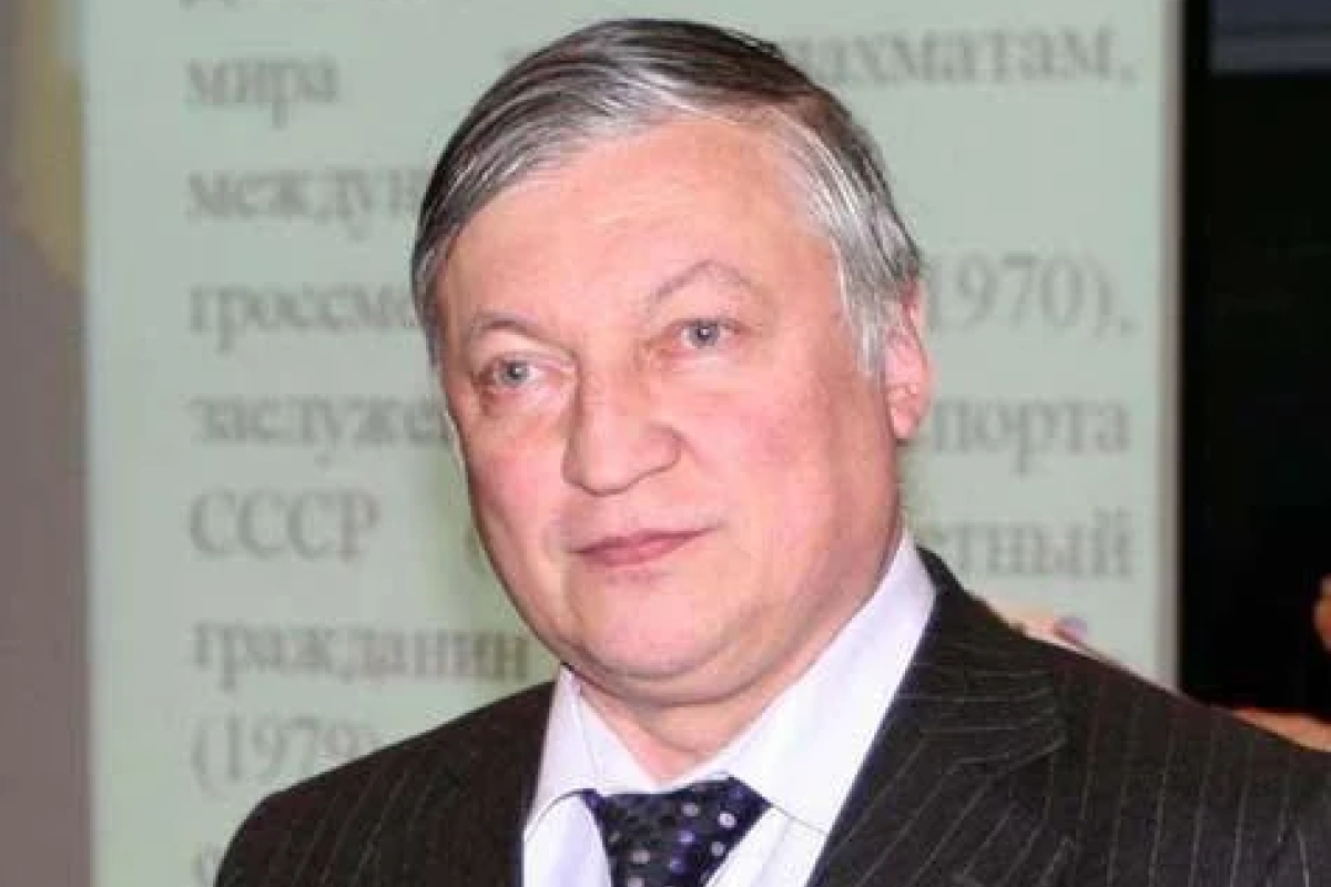 Знайшли п'яним біля Держдуми: шахіст Карпов, який підтримує війну в Україні, впав у кому, - ЗМІ Знайшли п'яним біля Держдуми: шахіст Карпов, який підтримує війну в Україні, впав у кому, - ЗМІ