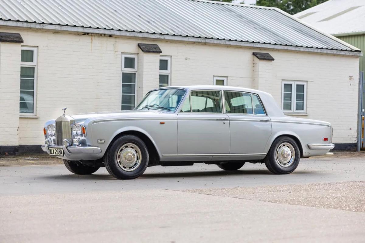 На аукционе Сотбис предстанет раритетный Rolls-Royce Фредди Меркьюри, который выставил Андрей Данилко На аукционе Сотбис предстанет раритетный Rolls-Royce Фредди Меркьюри, который выставил Андрей Данилко