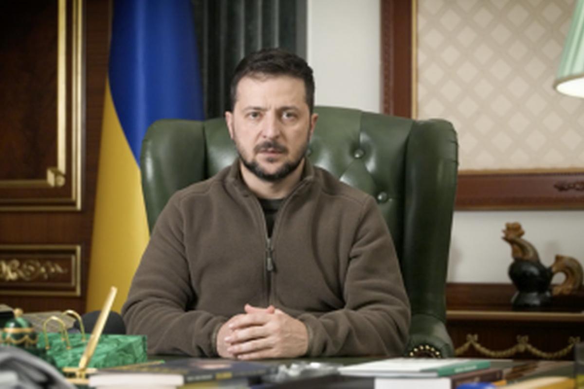 На Донеччині армія РФ витратила вже стільки життів та боєприпасів, скільки не витрачала у двох Чеченських війнах, - Зеленський На Донеччині армія РФ витратила вже стільки життів та боєприпасів, скільки не витрачала у двох Чеченських війнах, - Зеленський