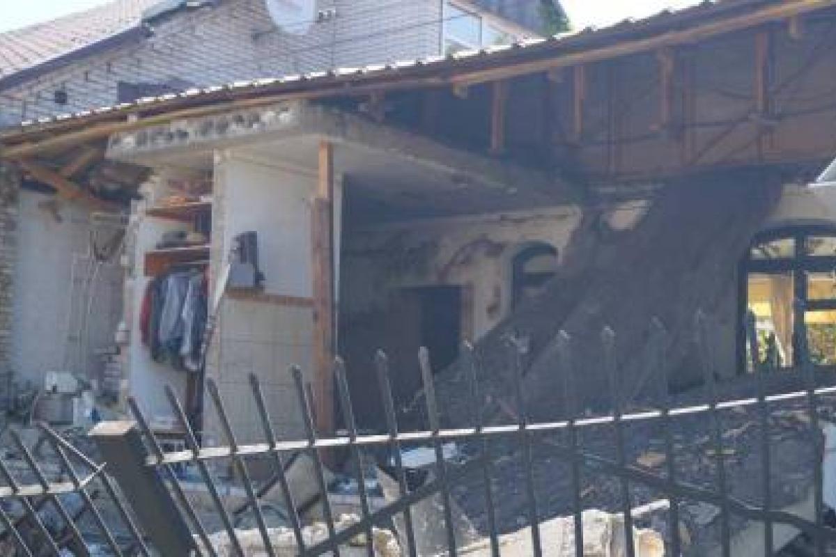 Жодного вцілілого павільйону: як зараз виглядає ринок у Лисичанську