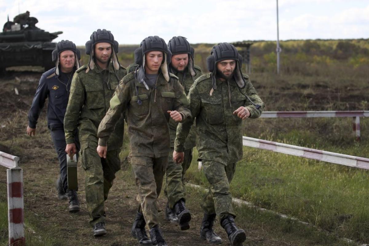 "Ваши бойцы практически голые": "мобики" записали видеообращение к губернатору Кемеровской области "Ваши бойцы практически голые": "мобики" записали видеообращение к губернатору Кемеровской области