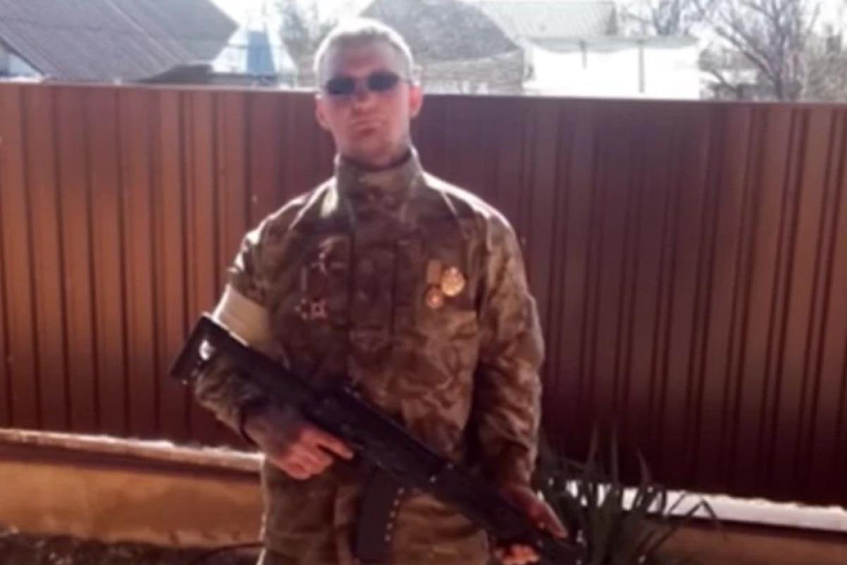 У Росії на військового, який зізнався у вбивстві мирного українця, завели справу про "фейки" У Росії на військового, який зізнався у вбивстві мирного українця, завели справу про "фейки"