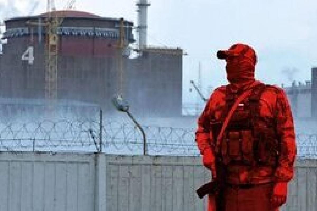 Військові РФ побили та вивезли у невідомому напрямку двох працівників Запорізької АЕС, - "Енергоатом" Військові РФ побили та вивезли у невідомому напрямку двох працівників Запорізької АЕС, - "Енергоатом"