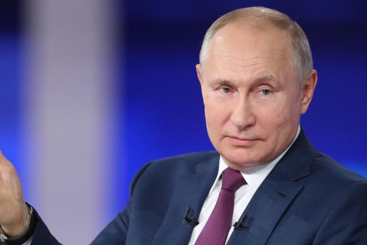 Пітерський депутат попросив генпрокурора перевірити слова Путіна про факт розгону "фейків про армію РФ" Пітерський депутат попросив генпрокурора перевірити слова Путіна про факт розгону "фейків про армію РФ"