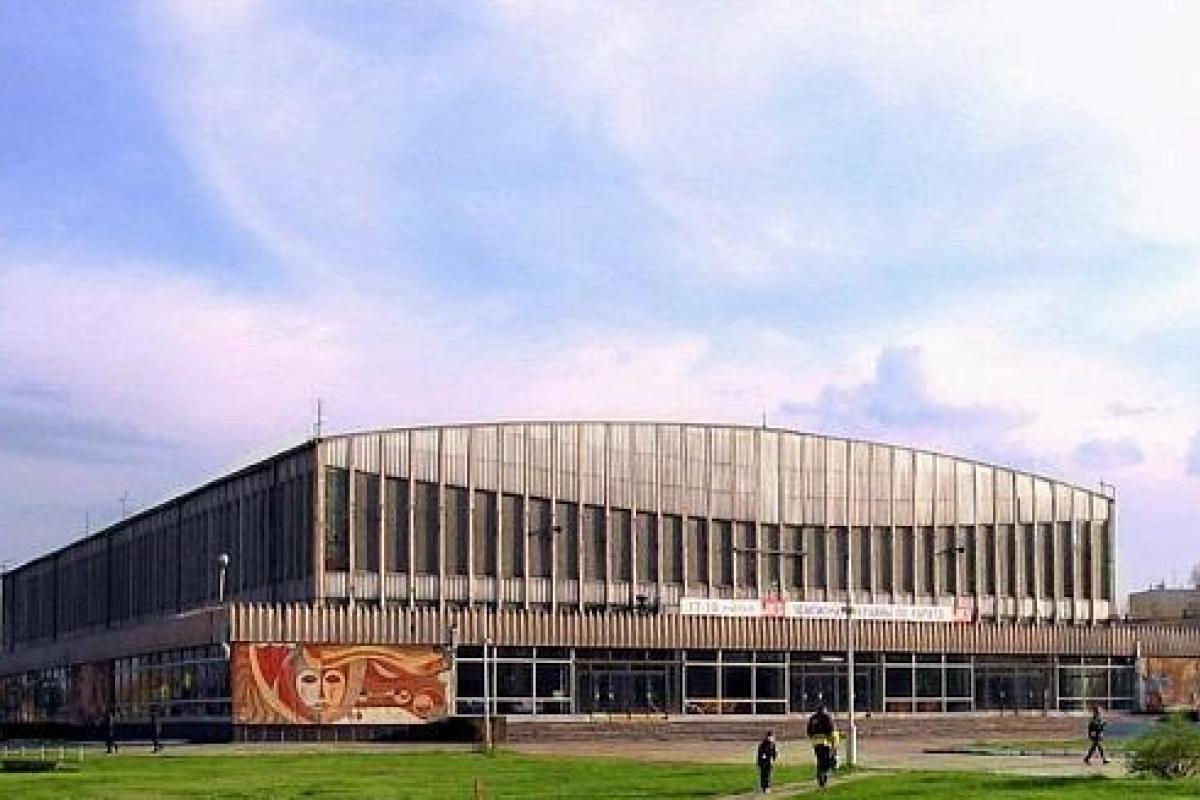 "Зажил" город: как сейчас выглядит Ледовый дворец спорта в Северодонецке "Зажил" город: как сейчас выглядит Ледовый дворец спорта в Северодонецке