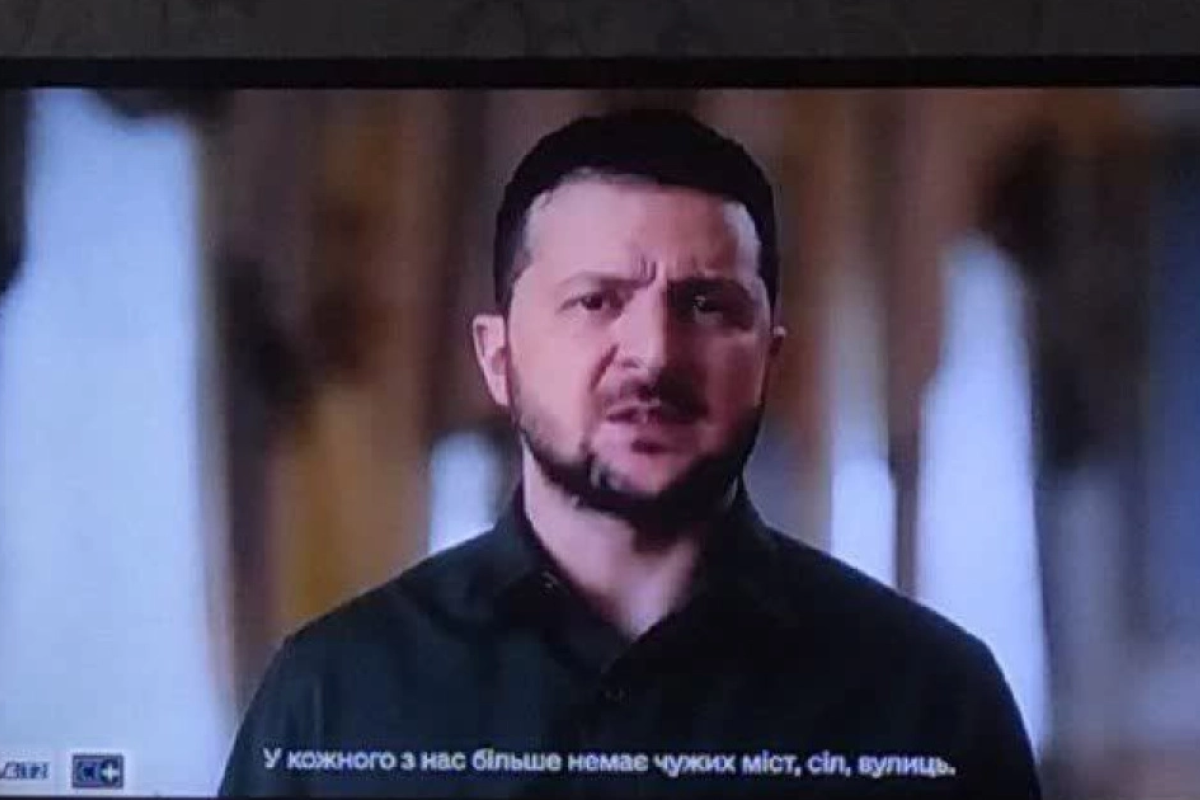 Російські телеканали показали в окупованому Криму та ряді регіонів РФ звернення Зеленського Російські телеканали показали в окупованому Криму та ряді регіонів РФ звернення Зеленського
