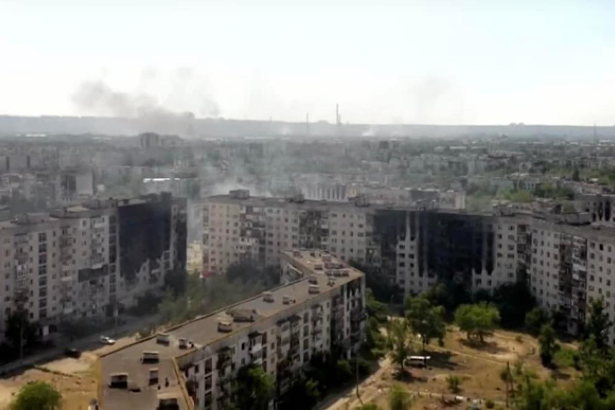 Мертві міста: у мережі показали, як зараз виглядають Лисичанськ, Сєвєродонецьк, Рубіжне