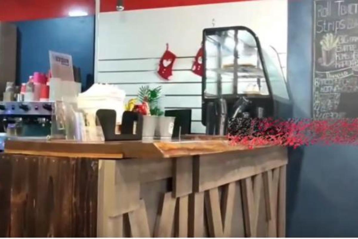 "Ціни, звичайно, "ахівські": у Сєвєродонецьку відкрилася кав'ярня (відео) "Ціни, звичайно, "ахівські": у Сєвєродонецьку відкрилася кав'ярня (відео)