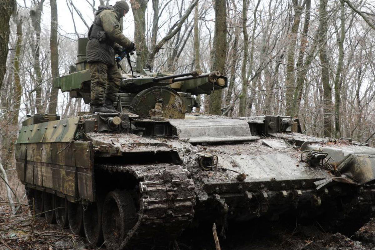 "Появился уже "Терминатор": Гайдай прокомментировал продвижение ВСУ в Кременной "Появился уже "Терминатор": Гайдай прокомментировал продвижение ВСУ в Кременной