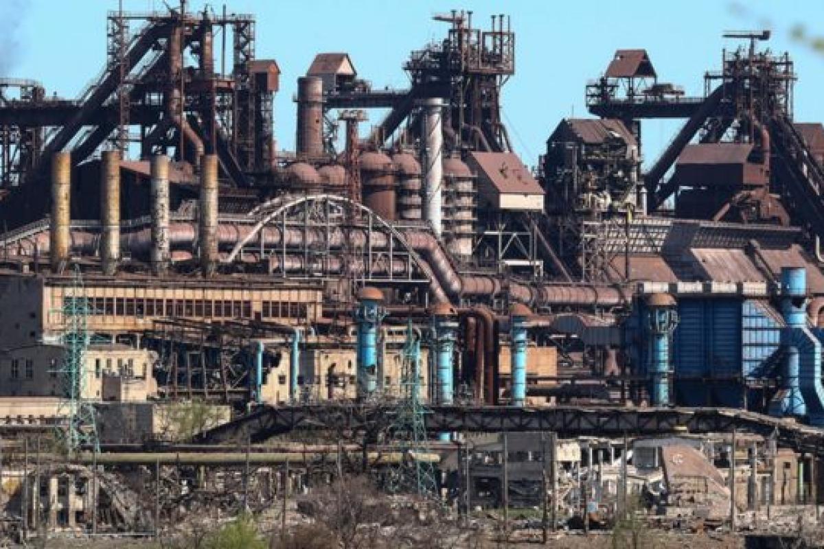 На возрождение Мариуполя понадобится около 20 лет: в сети показали, как сейчас выглядит "Азовсталь" На возрождение Мариуполя понадобится около 20 лет: в сети показали, как сейчас выглядит "Азовсталь"