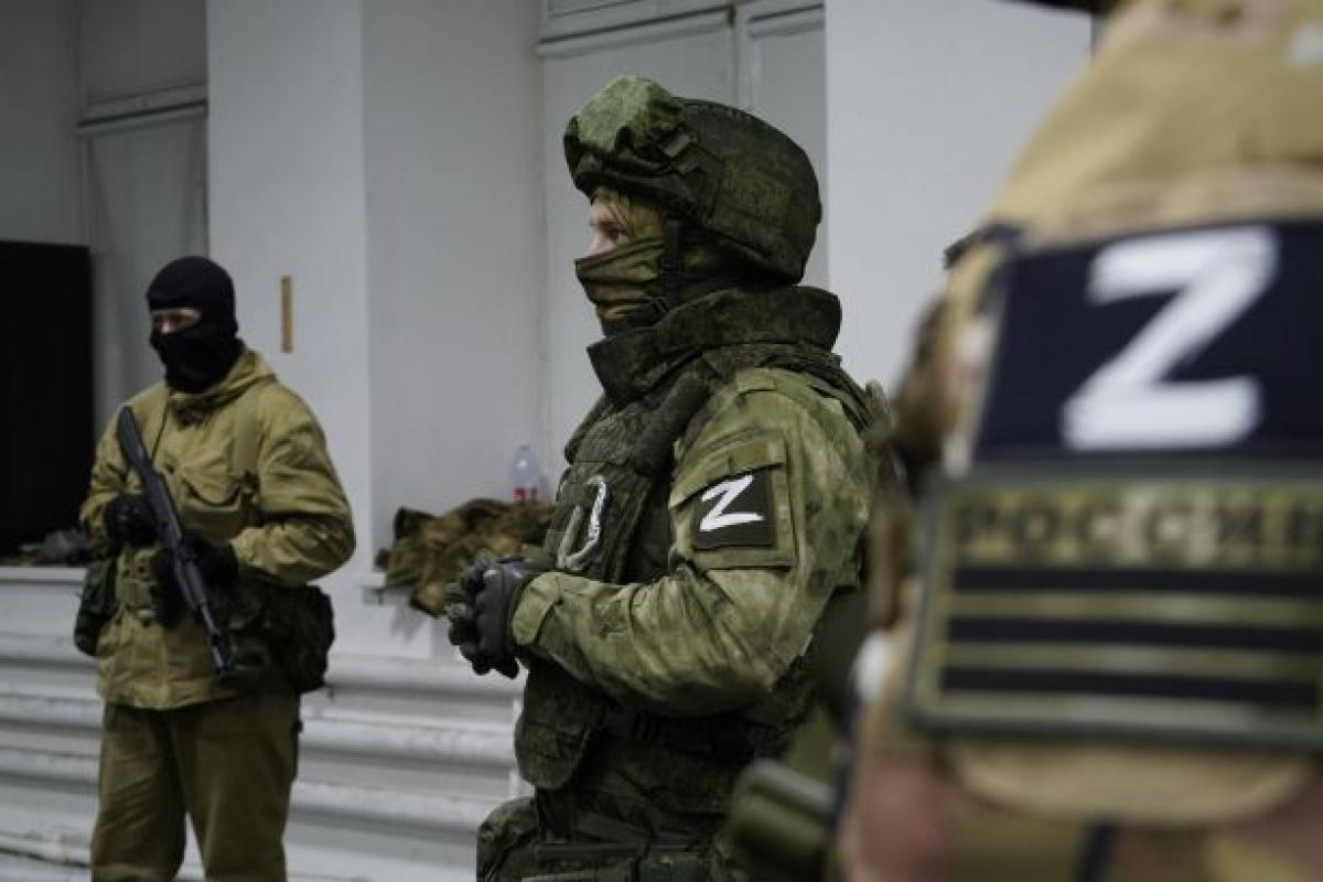 "Два раза за утро": оккупанты сообщают о "прилетах" в поселке Троицкое на Луганщине "Два раза за утро": оккупанты сообщают о "прилетах" в поселке Троицкое на Луганщине