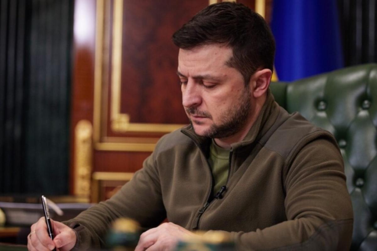 Зеленский ввел новые санкции против российских букмекерских компаний Зеленский ввел новые санкции против российских букмекерских компаний