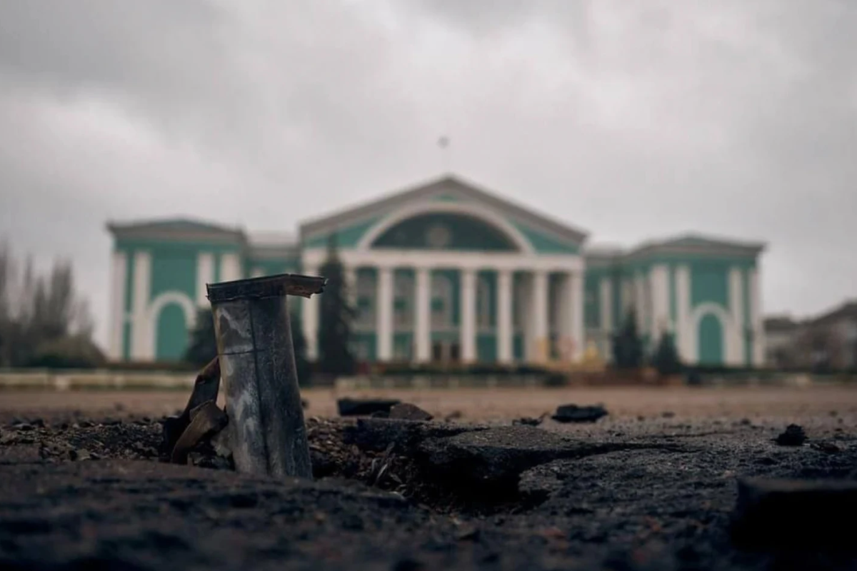 "Це все популізм та пропаганда!": Власенко розкритикував заяву окупантів про кордони Сєвєродонецької агломерації "Це все популізм та пропаганда!": Власенко розкритикував заяву окупантів про кордони Сєвєродонецької агломерації