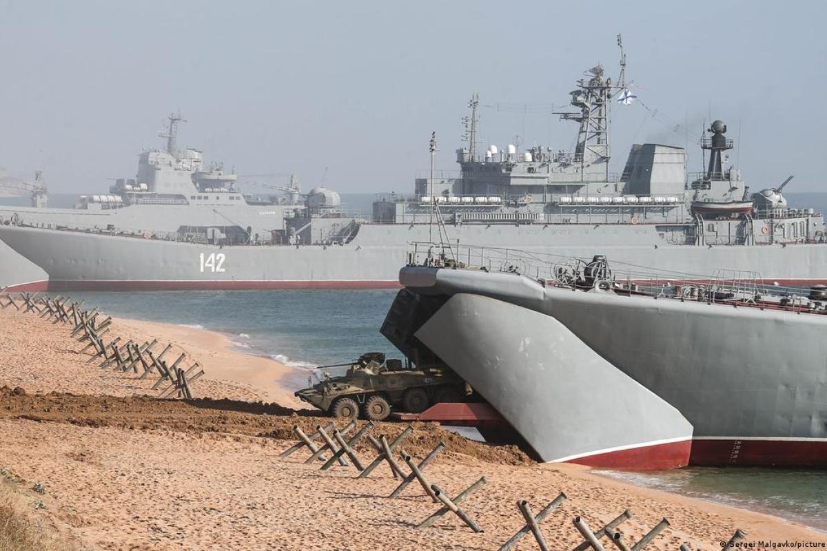 Украина может сделать новый "сюрприз" для российских кораблей в Черном море, - Резников Украина может сделать новый "сюрприз" для российских кораблей в Черном море, - Резников