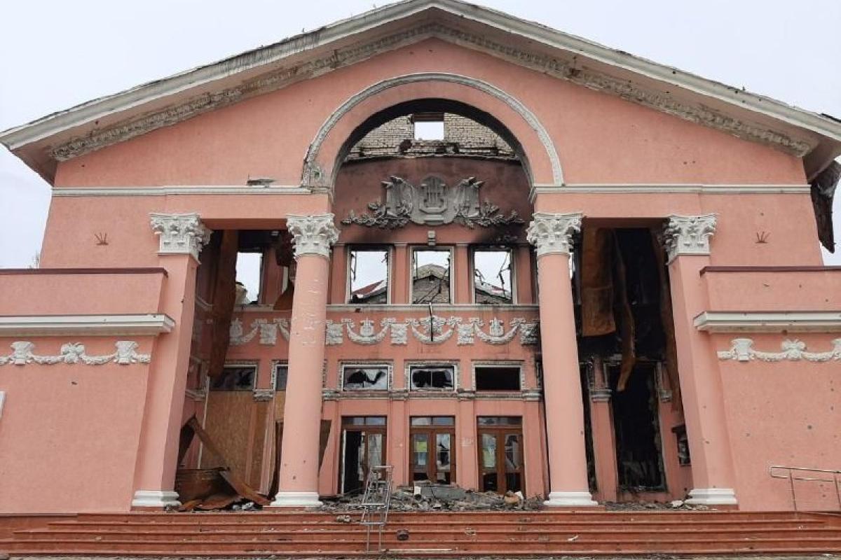 "А де нові вікна, радіатори, ремонт даху?": квітневі знімки Сєвєродонецька викликали питання в мережі "А де нові вікна, радіатори, ремонт даху?": квітневі знімки Сєвєродонецька викликали питання в мережі