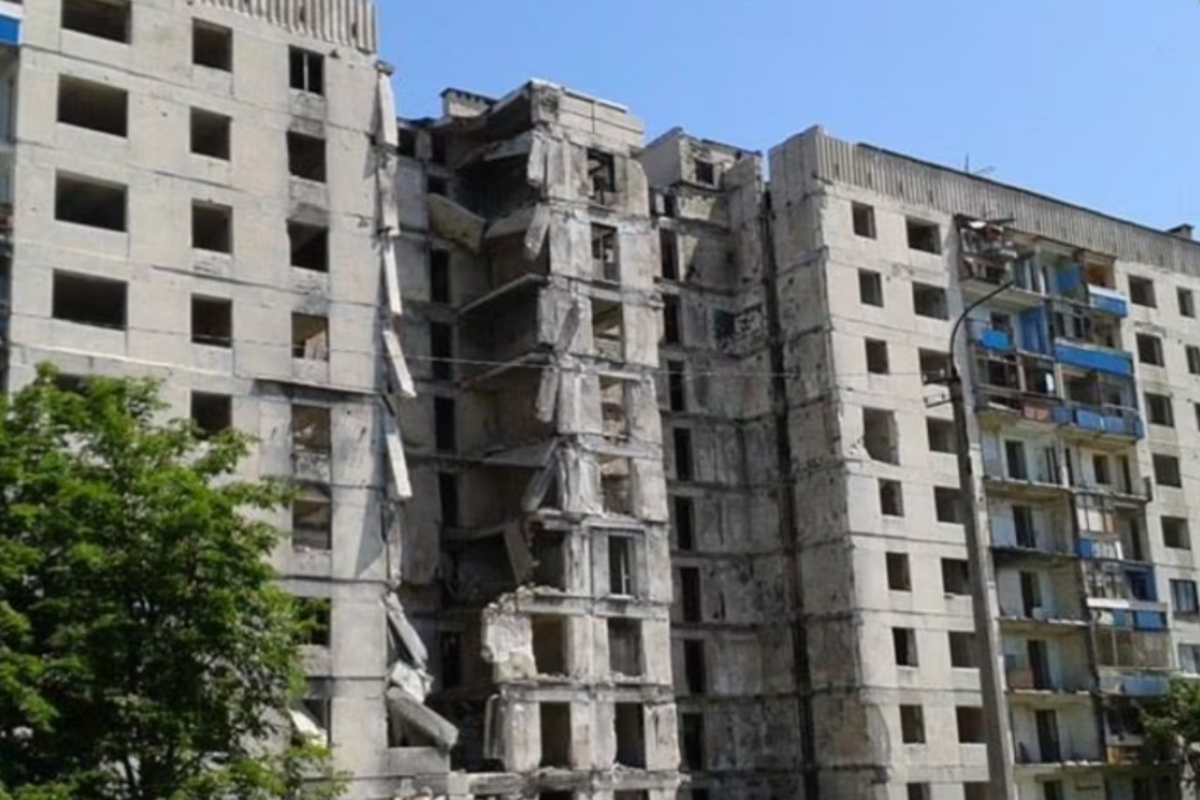 Відсутність зв'язку, перерахунок пенсій та непрохані мешканці: про проблеми Лисичанська розповіли у мережі Відсутність зв'язку, перерахунок пенсій та непрохані мешканці: про проблеми Лисичанська розповіли у мережі
