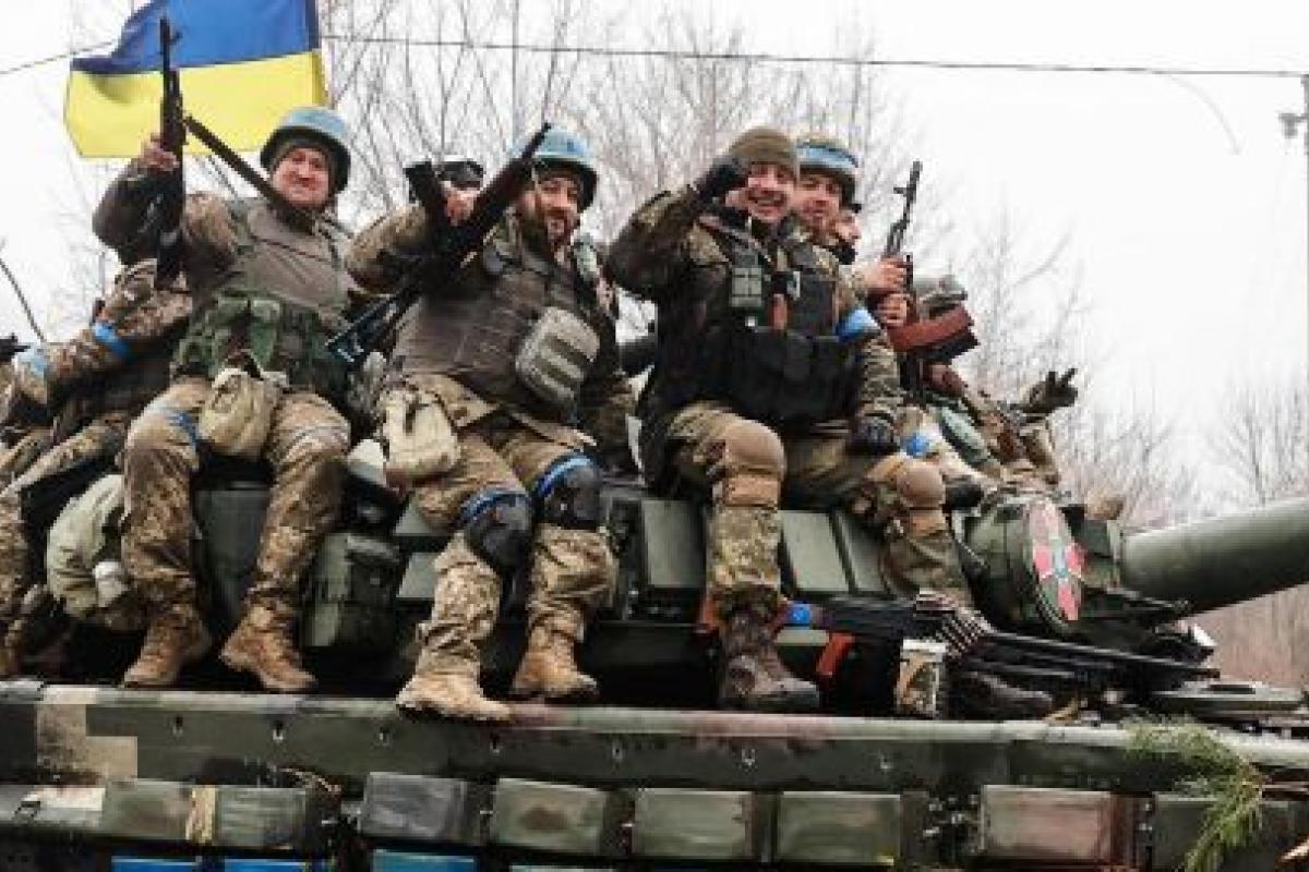 Креатив зашкалює: у "ДНР" військовим видали пам'ятку, як діяти при наступу ВСУ Креатив зашкалює: у "ДНР" військовим видали пам'ятку, як діяти при наступу ВСУ