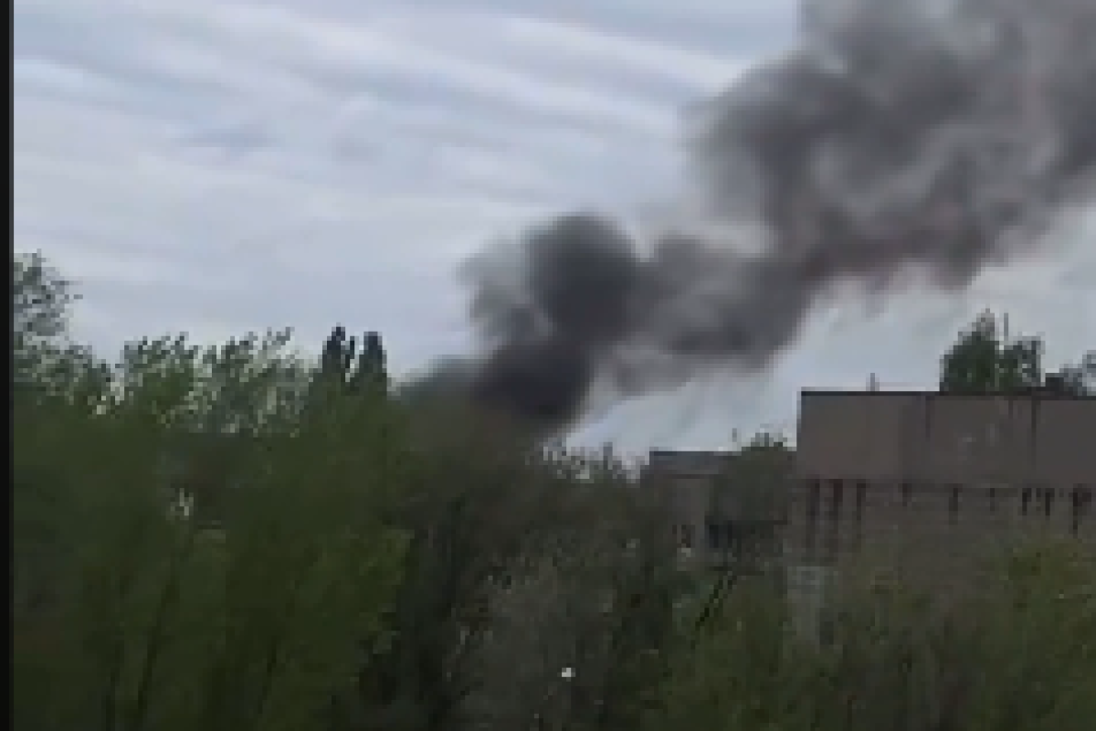 "Приліт" у Первомайську на Луганщині: у мережі обговорюють інтерес Пригожина до цієї локації "Приліт" у Первомайську на Луганщині: у мережі обговорюють інтерес Пригожина до цієї локації