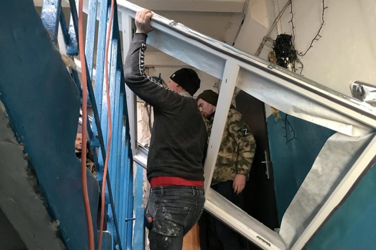 "Восстановление" перенесено: В ОВА рассказали, когда оккупанты планируют заменить окна в старых районах Северодонецка "Восстановление" перенесено: В ОВА рассказали, когда оккупанты планируют заменить окна в старых районах Северодонецка